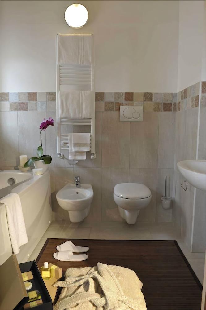 Residence Hotel Rubino Fogliano Marina Екстериор снимка