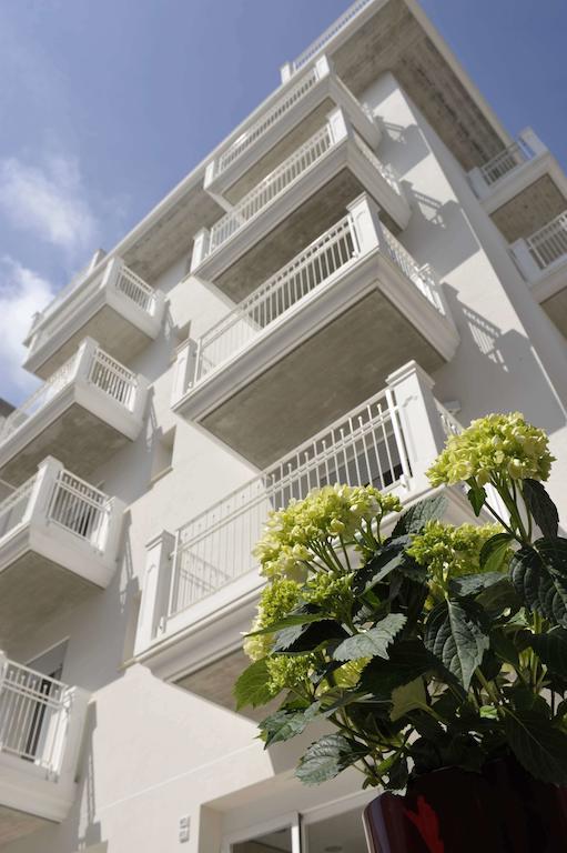 Residence Hotel Rubino Fogliano Marina Стая снимка
