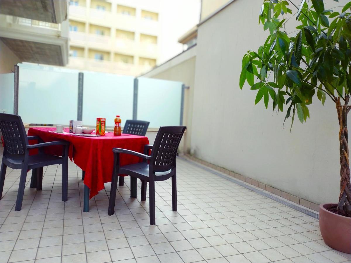 Residence Hotel Rubino Fogliano Marina Екстериор снимка