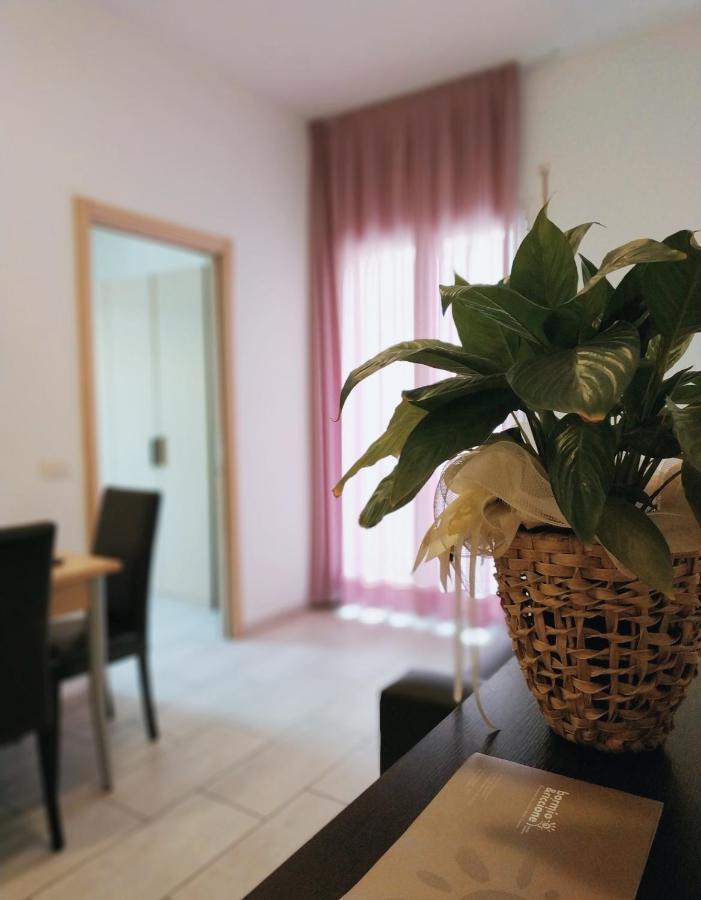 Residence Hotel Rubino Fogliano Marina Екстериор снимка