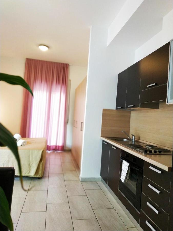 Residence Hotel Rubino Fogliano Marina Екстериор снимка